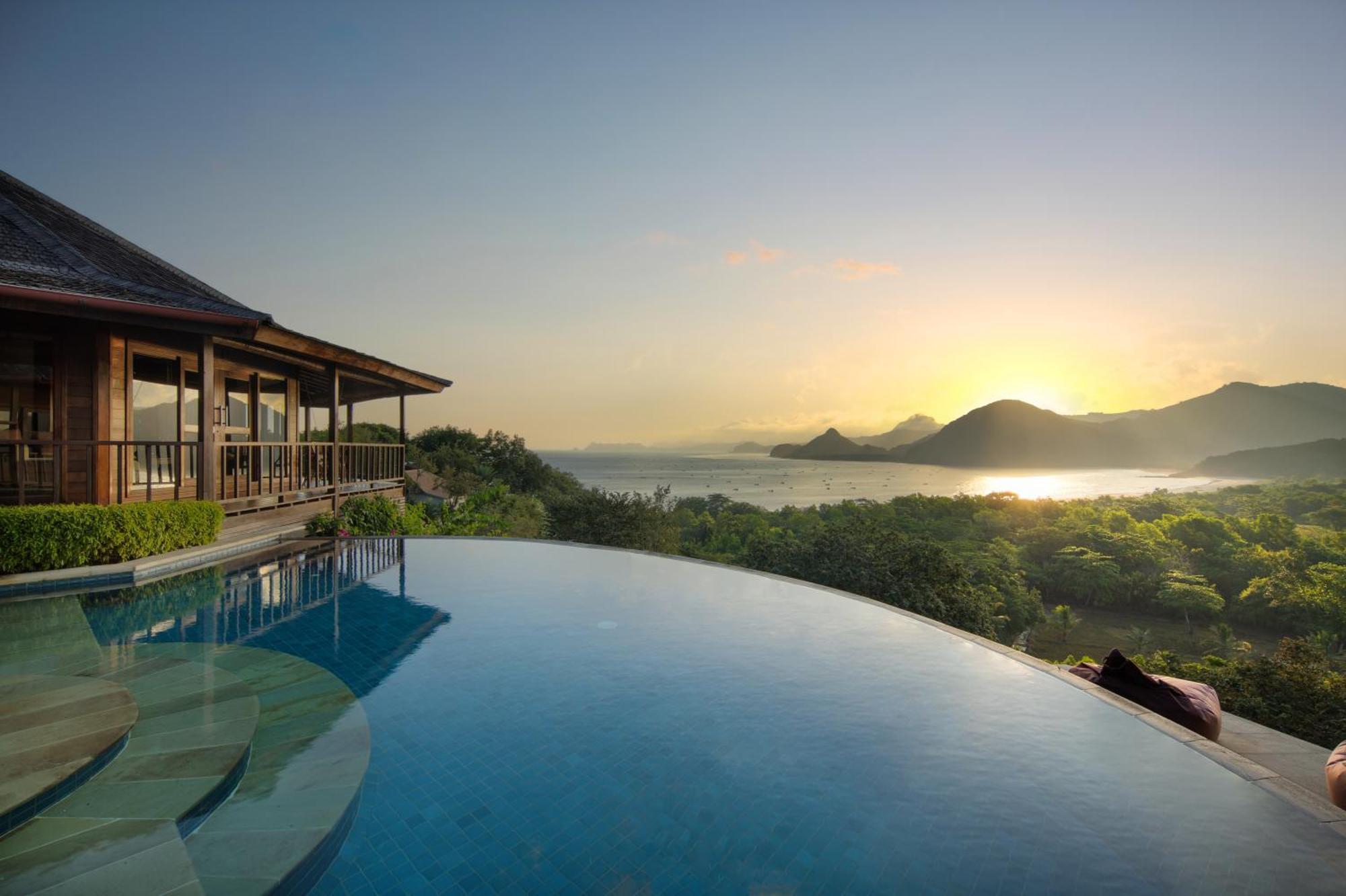 Sempiak Seaside Hotel 4*
