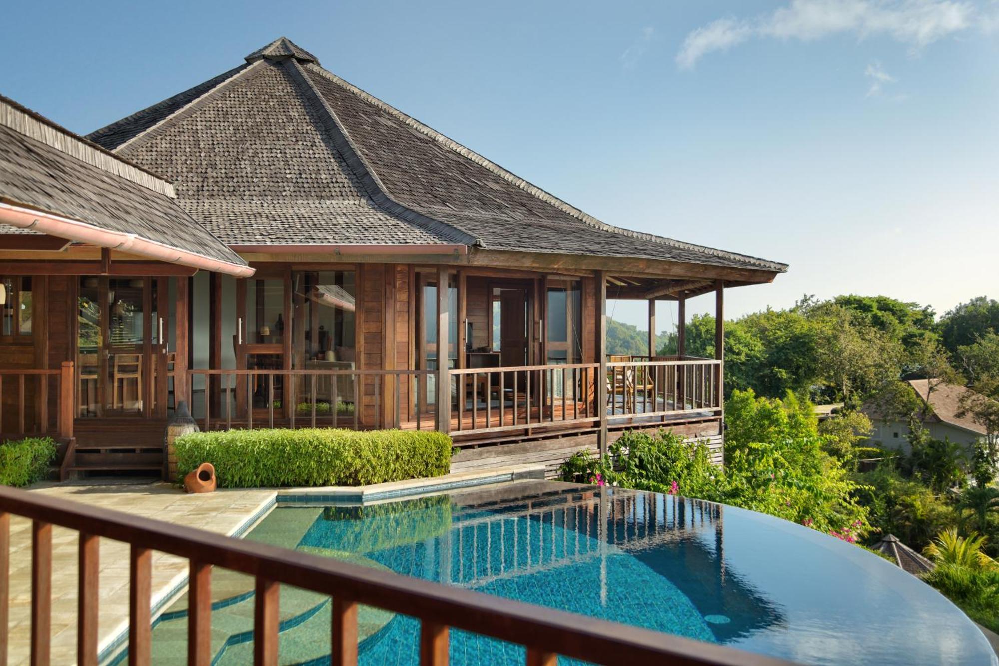 Sempiak Seaside Hotel