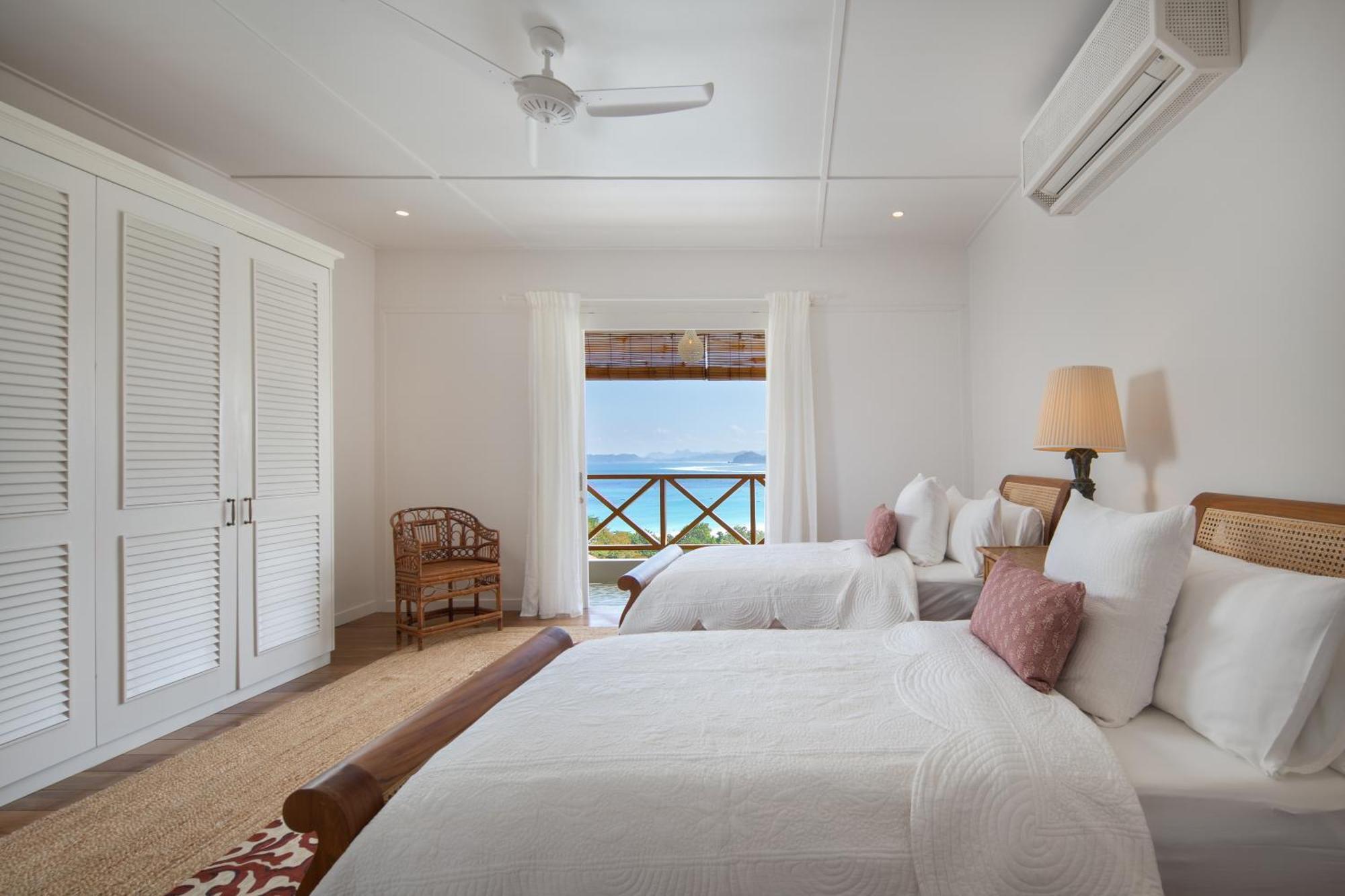 Sempiak Seaside Hotel