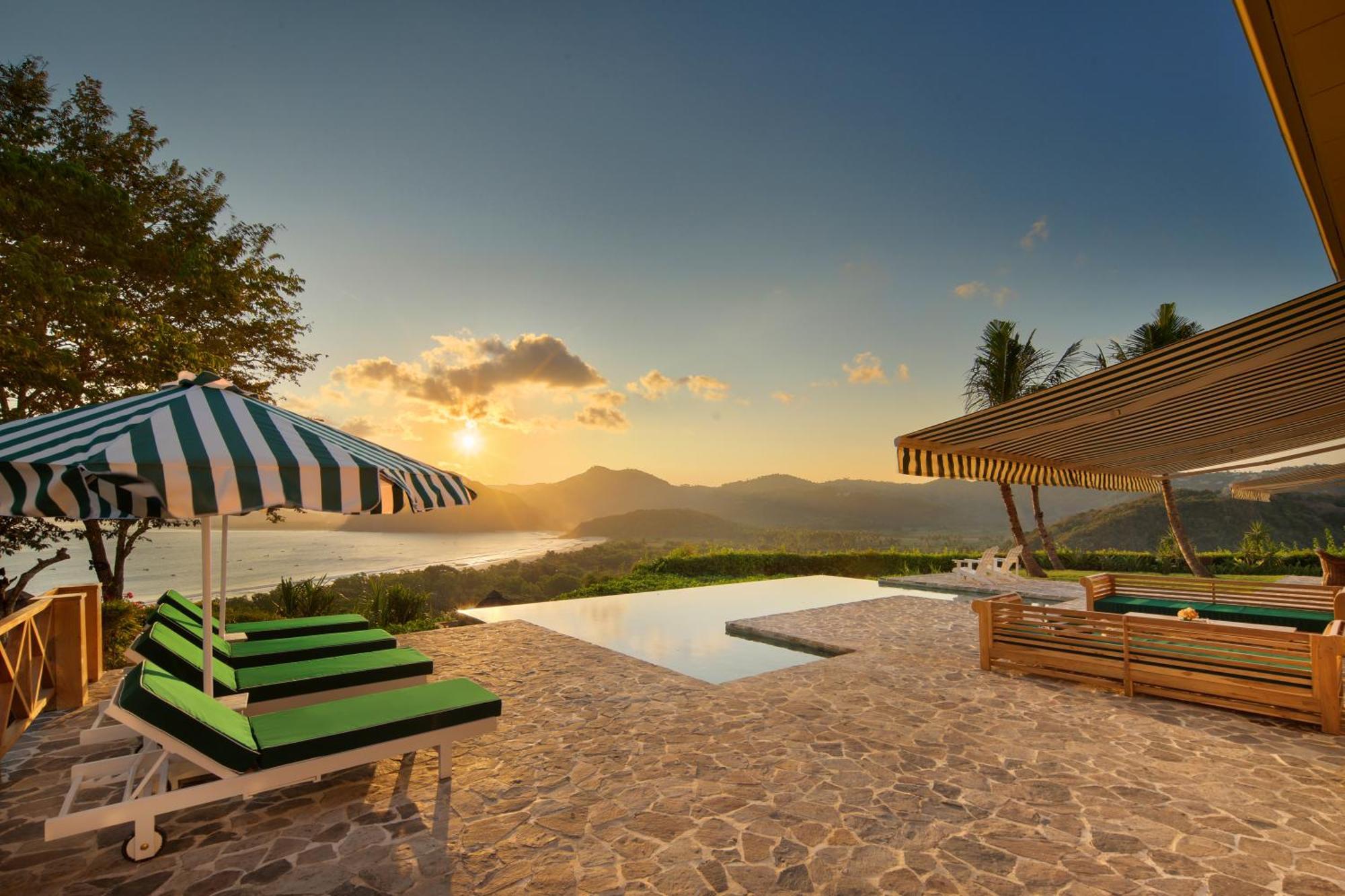Sempiak Seaside Hotel